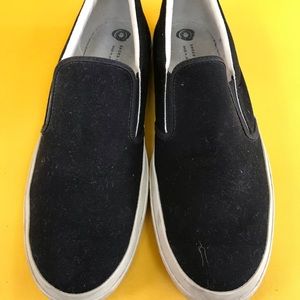 Shoes Like Pottery, men’s, black-size 11.